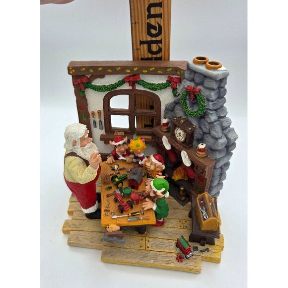 Ertl Collectibles figurine titled "Santa's Workshop - Picture 6 of 7